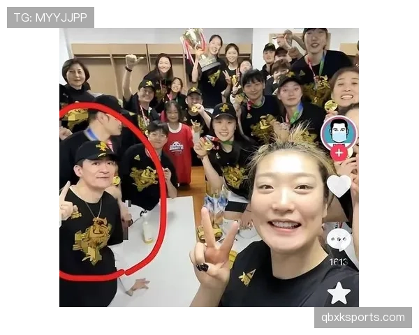 李梦刚晒完豪宅照片,隔壁老王都懵了,这生活羡慕炸了吧? 李梦刚晒完豪宅照片,隔壁老王都懵了,这生活羡慕炸了吧?