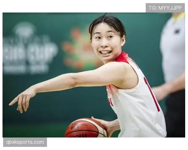 谢杏芳拎着菜篮在小区转悠,那只名牌包把我瞬间拉回现实——我和她差了一个首付的距离 谢杏芳拎着菜篮在小区转悠,那只名牌包把我瞬间拉回现实——我和她差了一个首付的距离